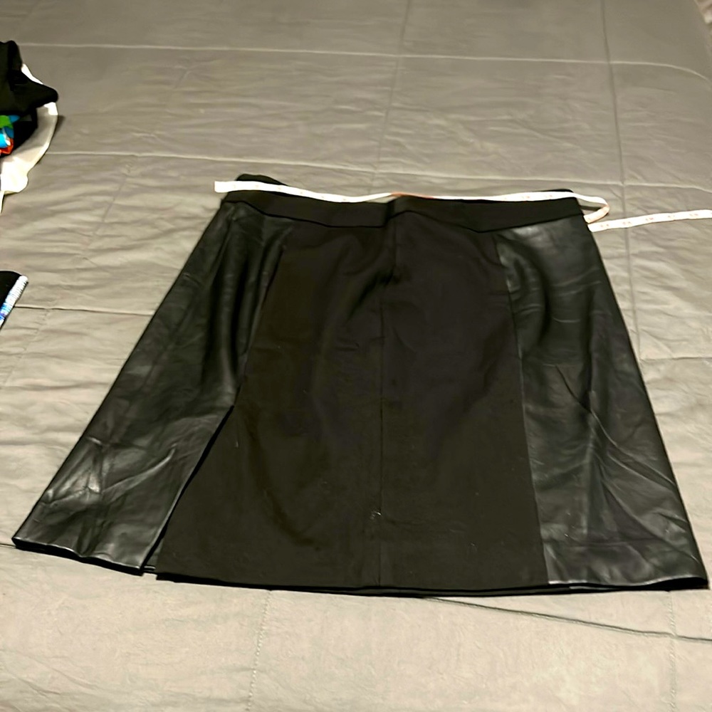 BANANA REPUBLIC in like new condition